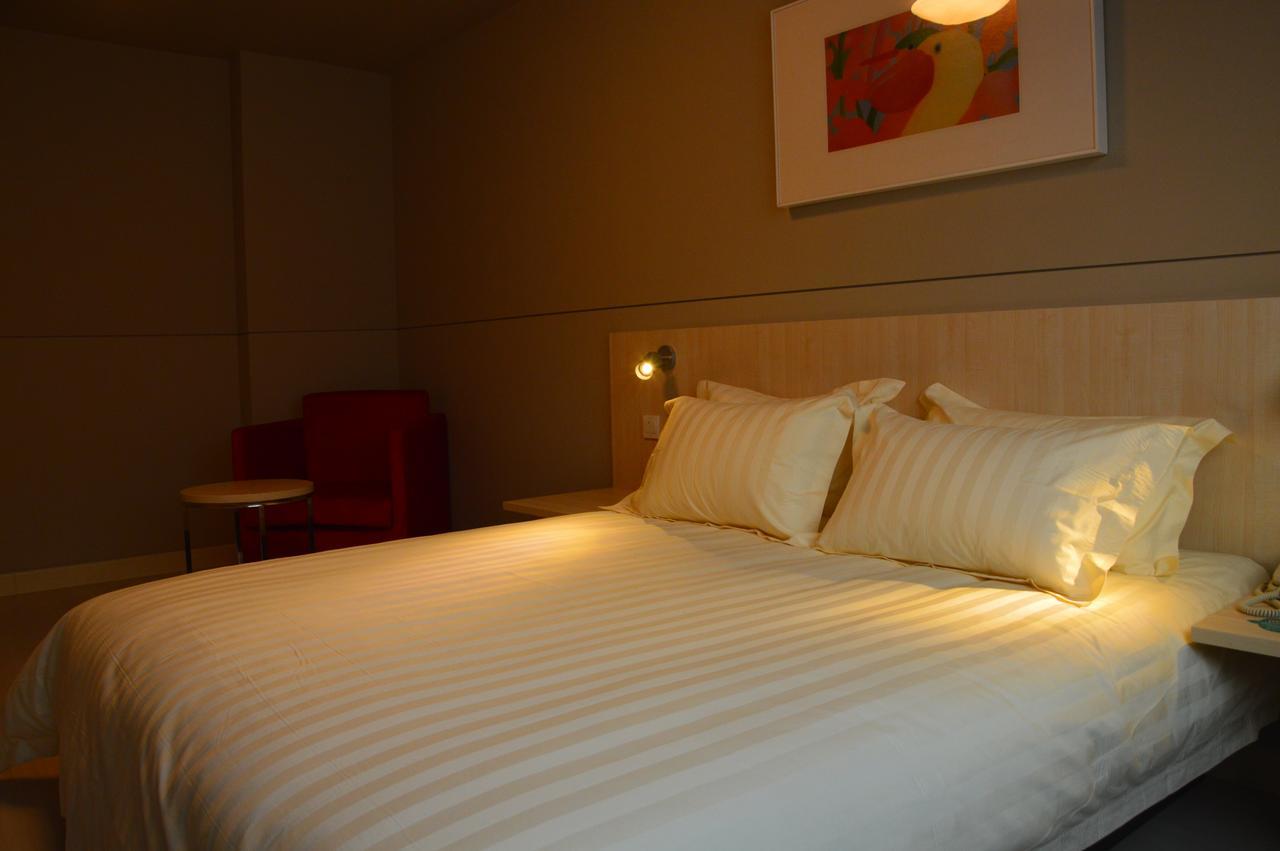 Jinjiang Inn Baoding Xiangyang Avenue Exterior foto